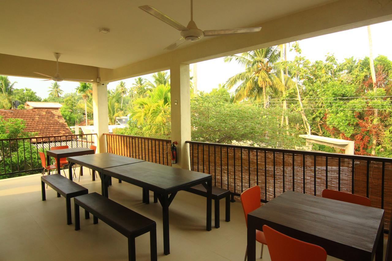 Jj'S Hostel Mirissa Exterior photo